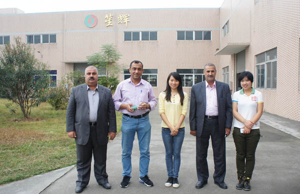 我公司為迪拜客戶(hù)提供一系列肉類(lèi)、蔬菜加工設(shè)備