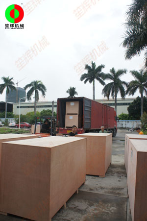 印度客戶訂購的毛刷機(jī)和切菜機(jī)順利完工出貨交付客戶！