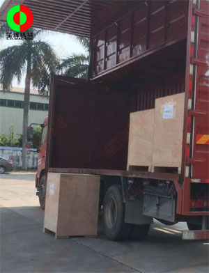 越南客戶(hù)訂購(gòu)的水產(chǎn)加工設(shè)備裝車(chē)發(fā)貨，按期交付！