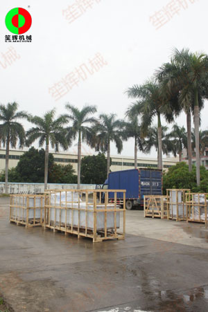 大批食品加工處理機(jī)械發(fā)貨交付客戶使用!