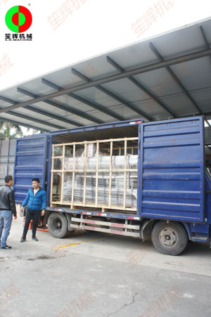 果蔬清洗等食品加工設(shè)備發(fā)往山東客戶！