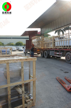 新年開門紅，兩貨車蔬果加工設備裝車出貨！