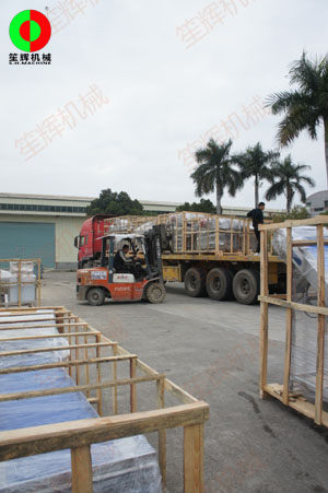 蔬果清洗加工生產(chǎn)線春節(jié)前專車發(fā)貨上海客戶！