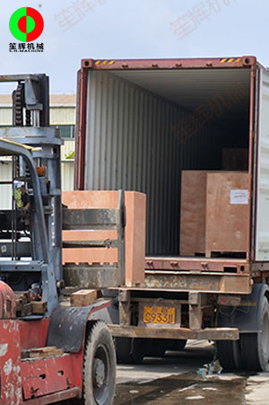 印尼客戶蔬果加工設(shè)備裝柜交付！